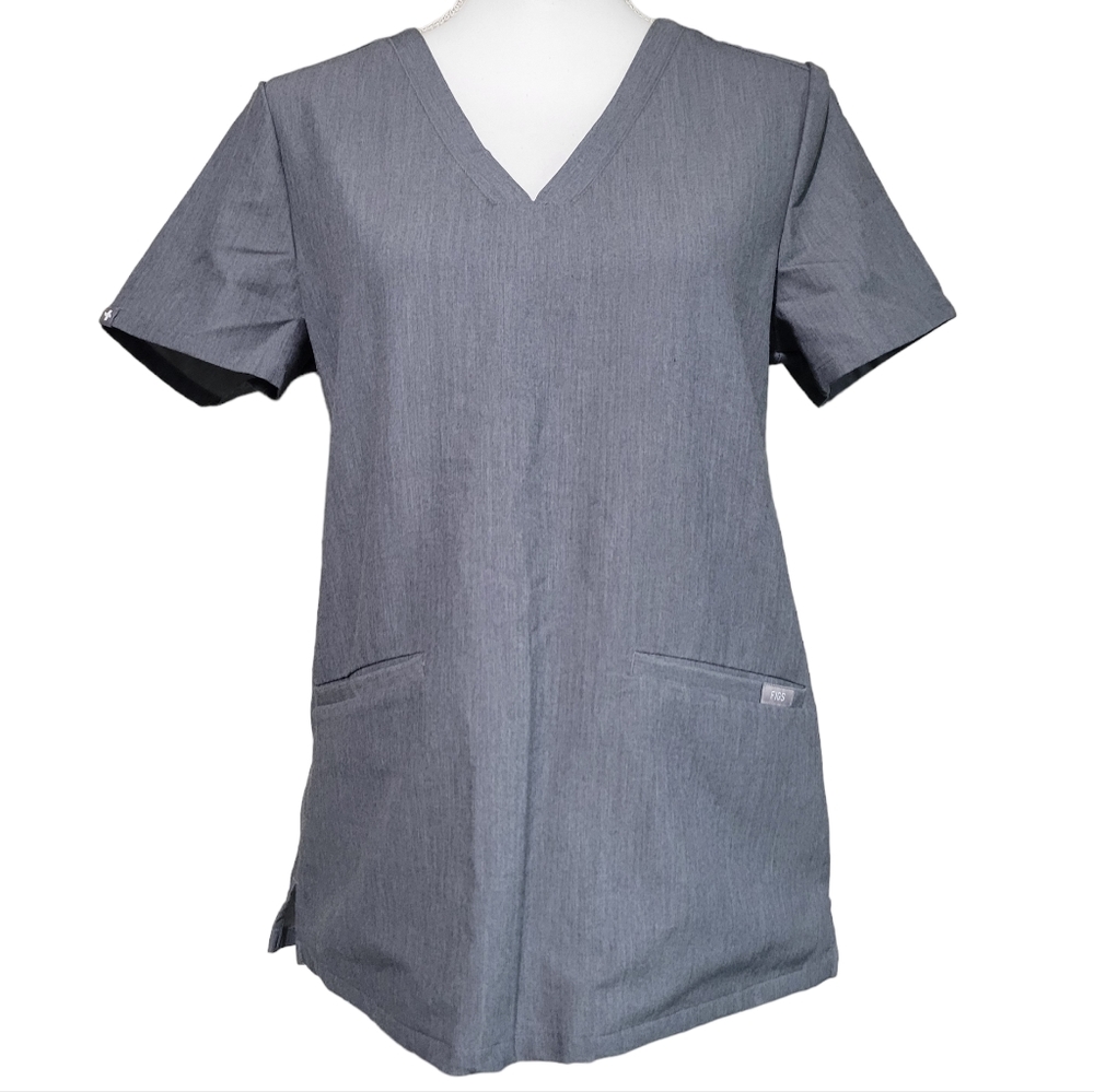 Figs Casma Three Pocket Scrub Top in Graphite